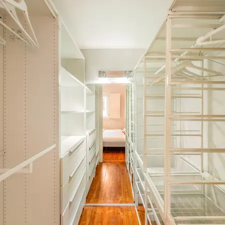 아파트 Bmyguest - Inner Bairro Alto 리스본