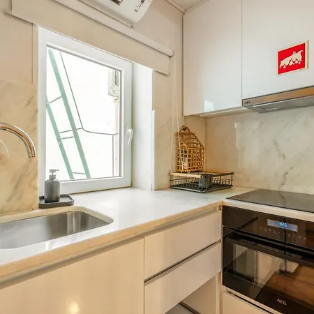 Bmyguest - Inner Bairro Alto Appartement