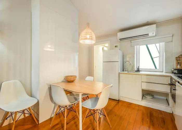 Bmyguest - Inner Bairro Alto شقة Lisboa